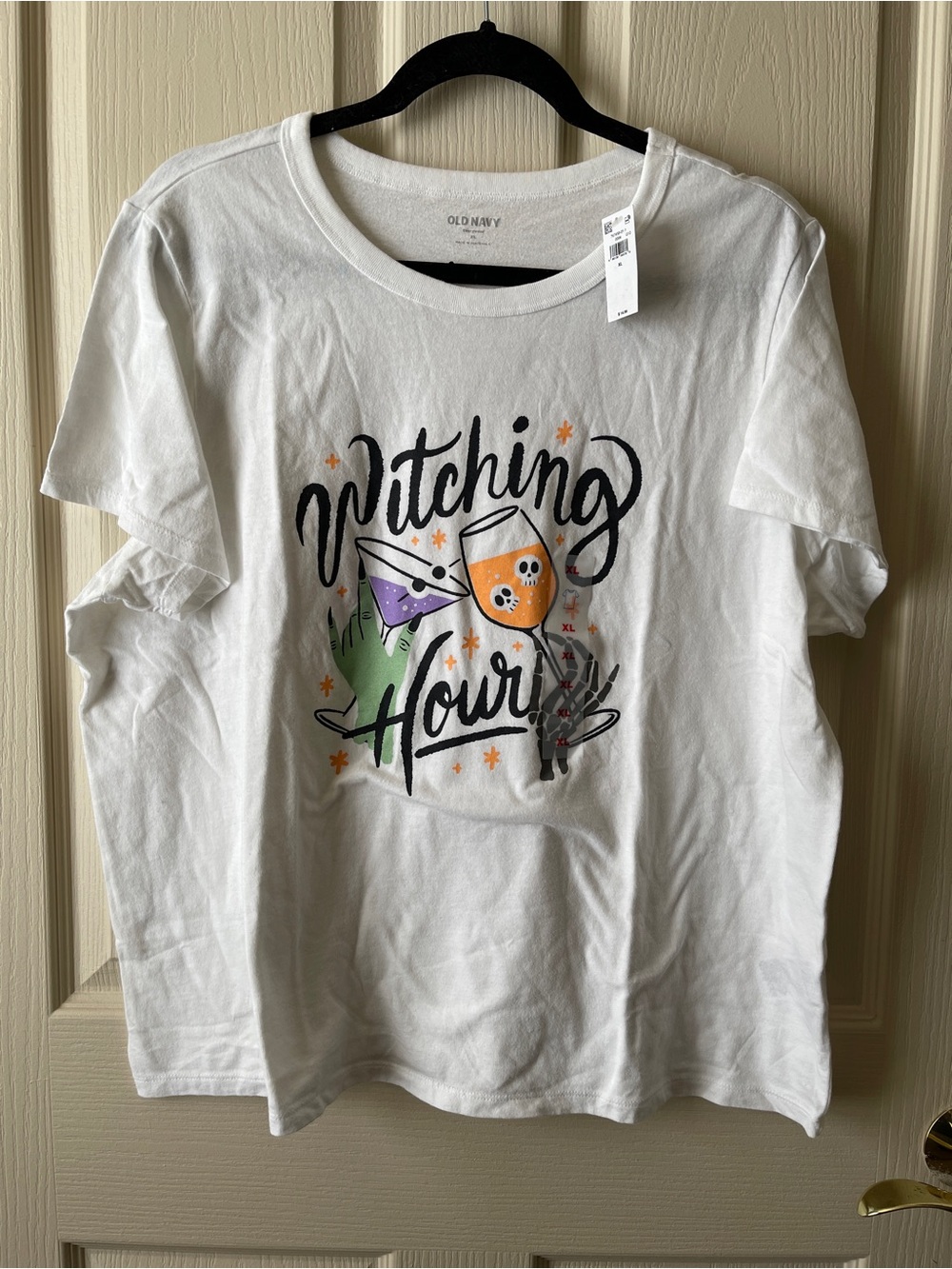 Old Navy WOMENS "Witching Hour" Graphic Tee - White XL